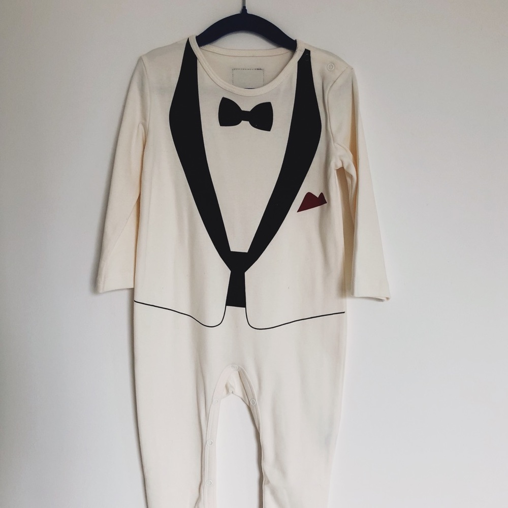 NWT The Tiny Universe cream tuxedo onesie // 1-2 y